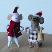 Load image into Gallery viewer, Ma &amp; Pa Mice Standing Ornament