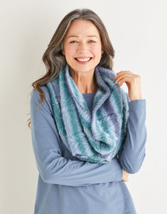 Relaxed Cable And Moss Stitch Snood