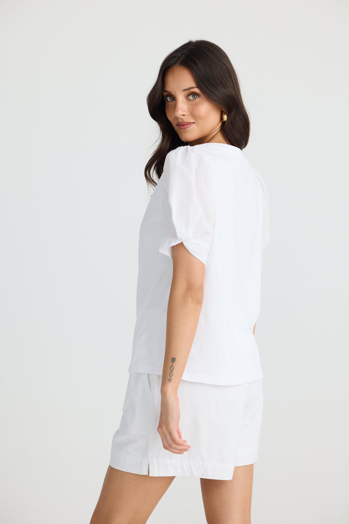 Abigail V Neck Tee White - PREORDER DELIVERY DUE EARLY DECEMBER