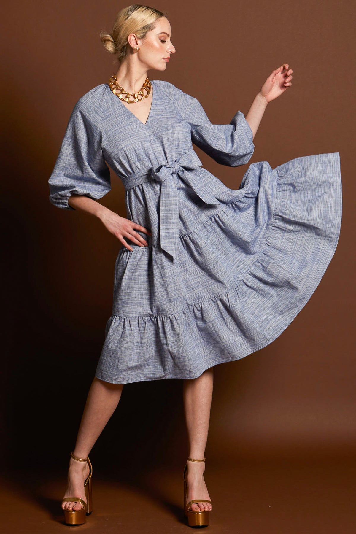 Landslide Raglan Tiered Midi Dress Blue Texture