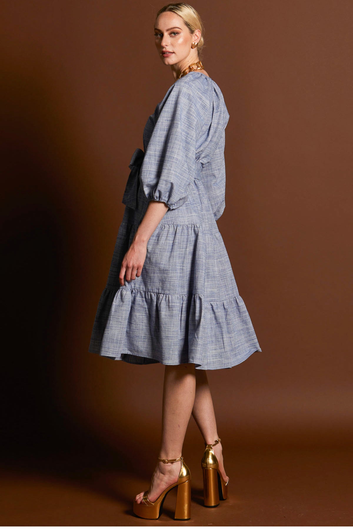 Landslide Raglan Tiered Midi Dress Blue Texture