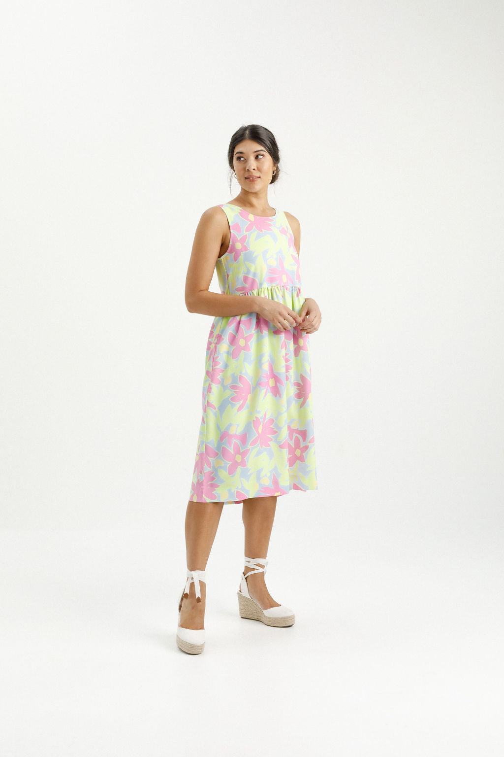 Vita Dress Lime Daisies