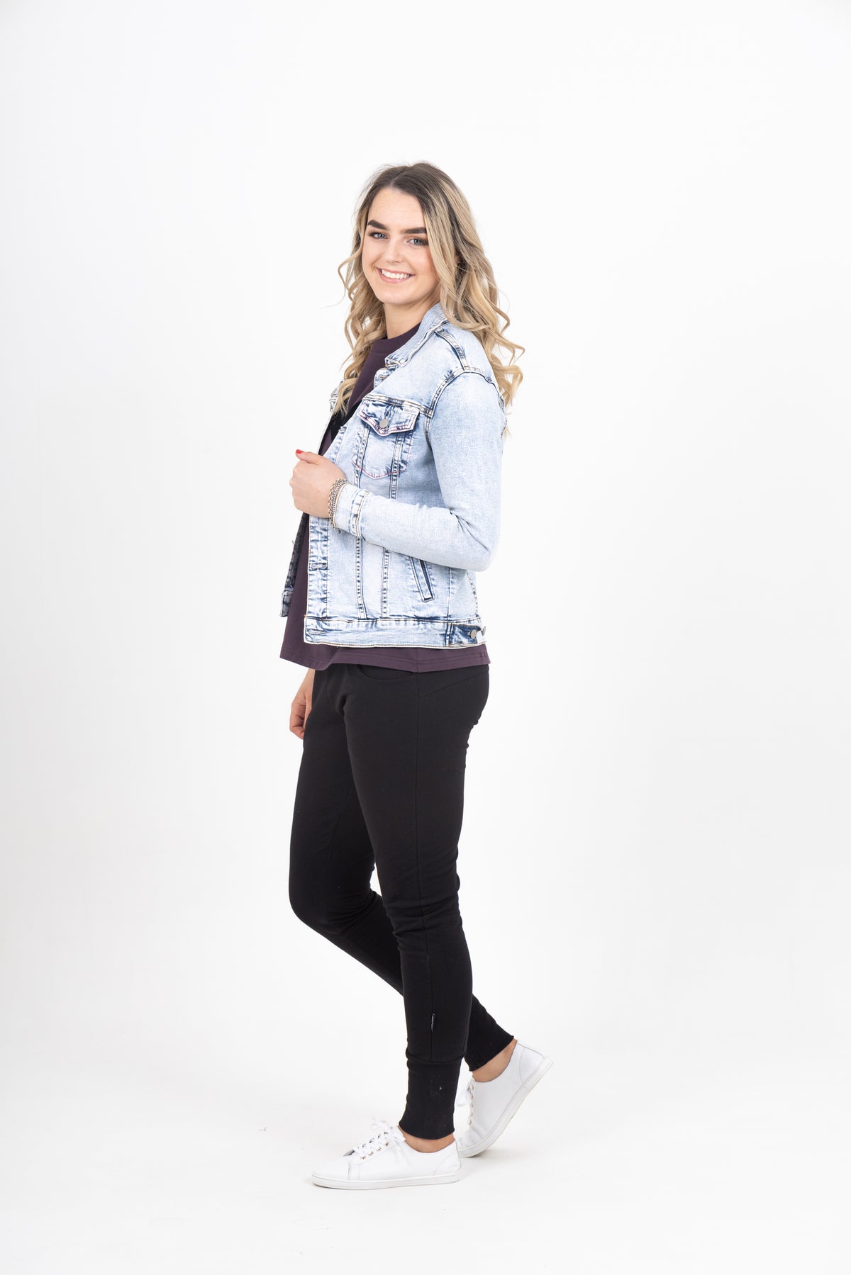 Classic Denim Jacket Snow Wash