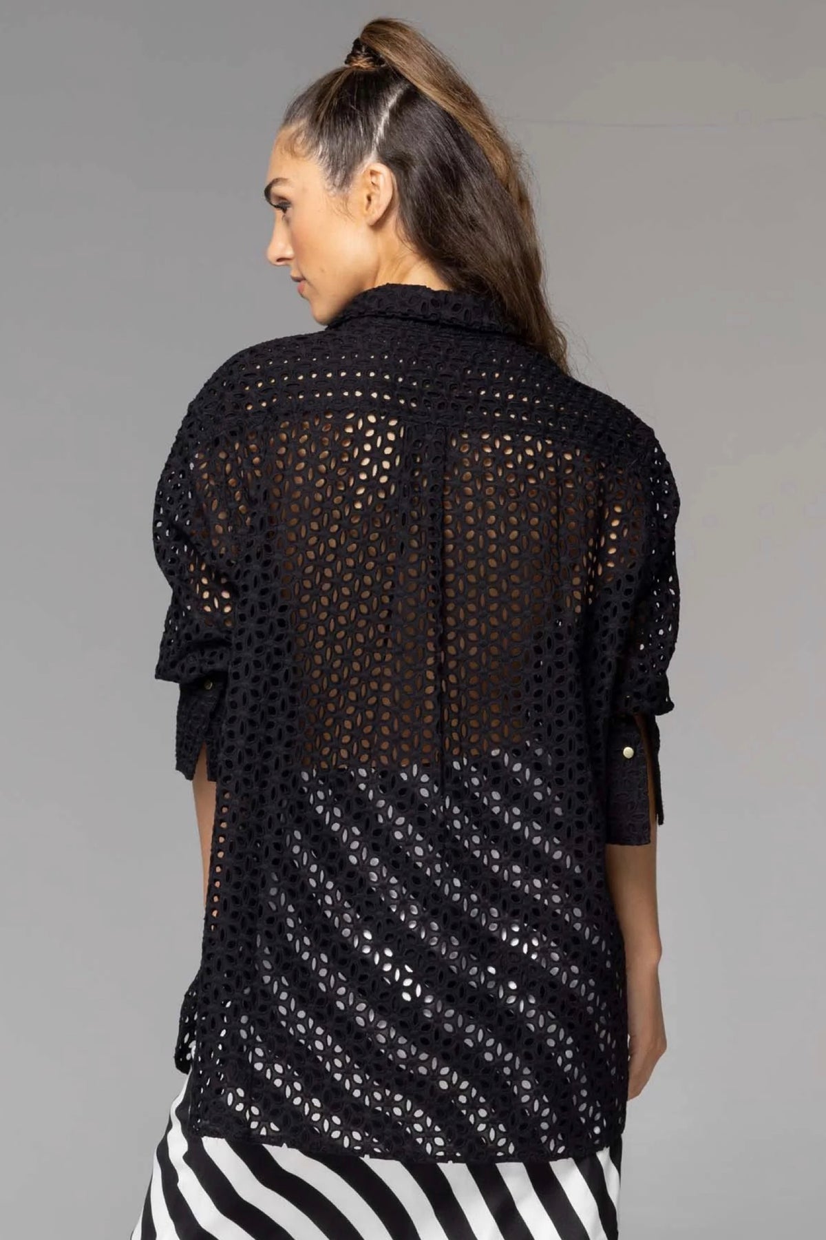 Dream Lover Broderie Shirt Black