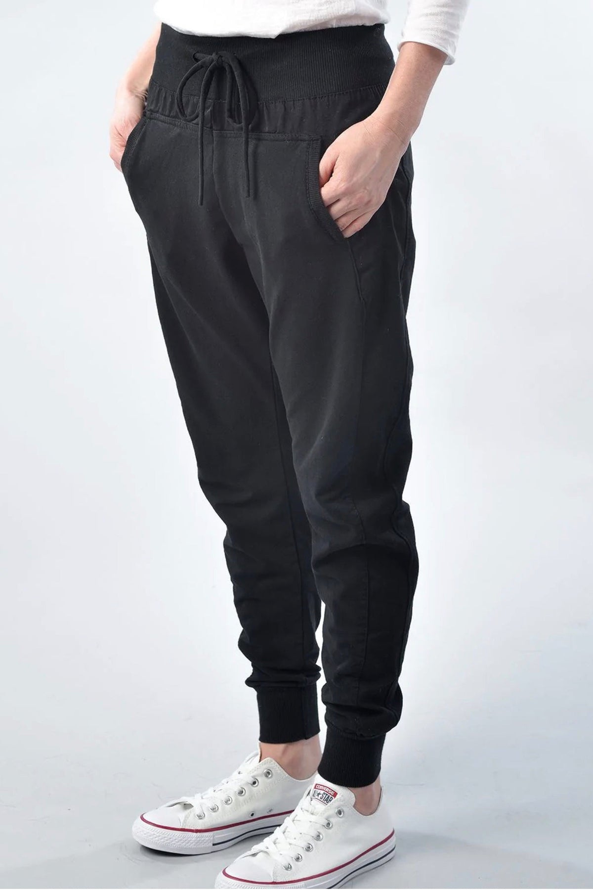 The Ultimate Jogger Black