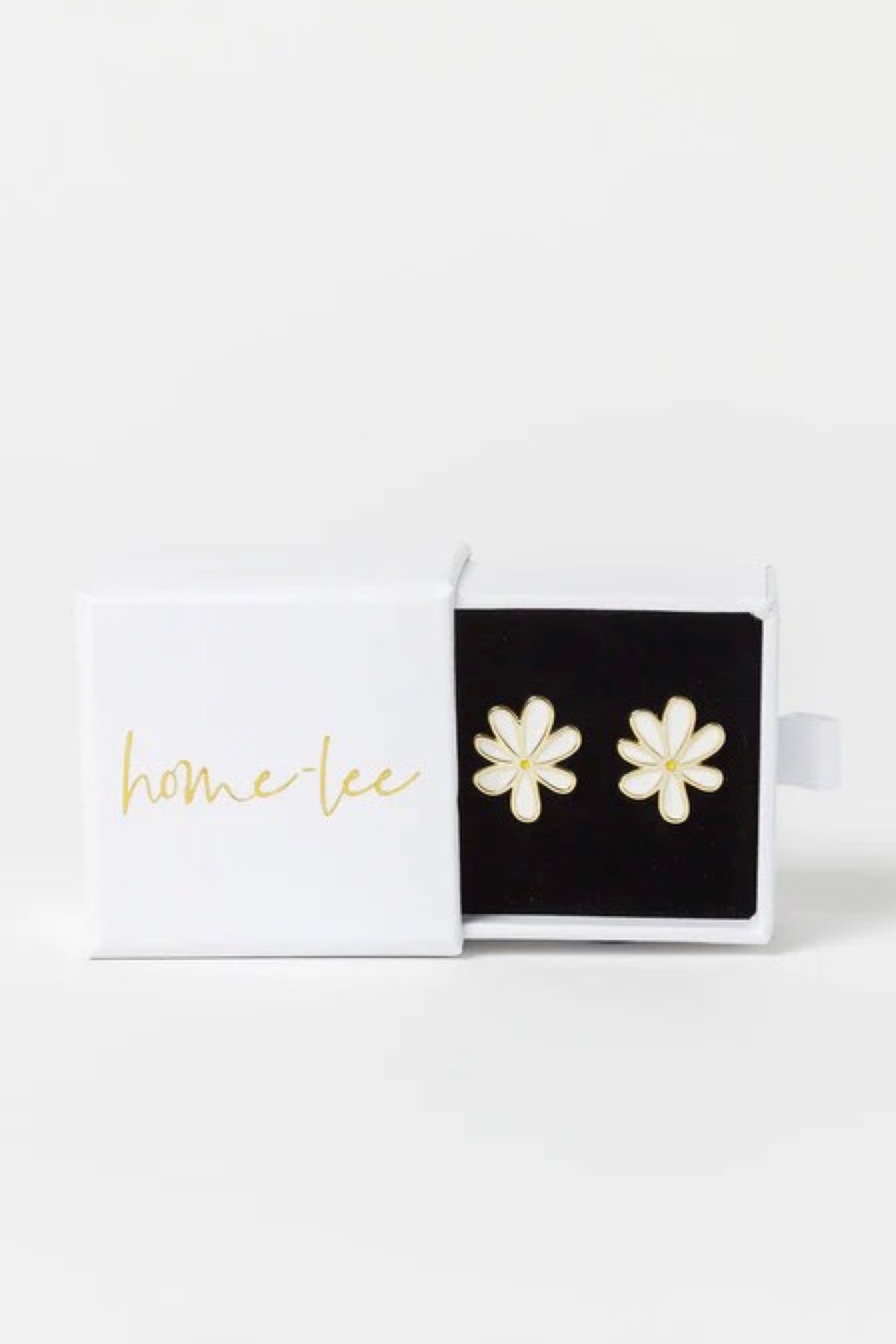 Daisy Studs White