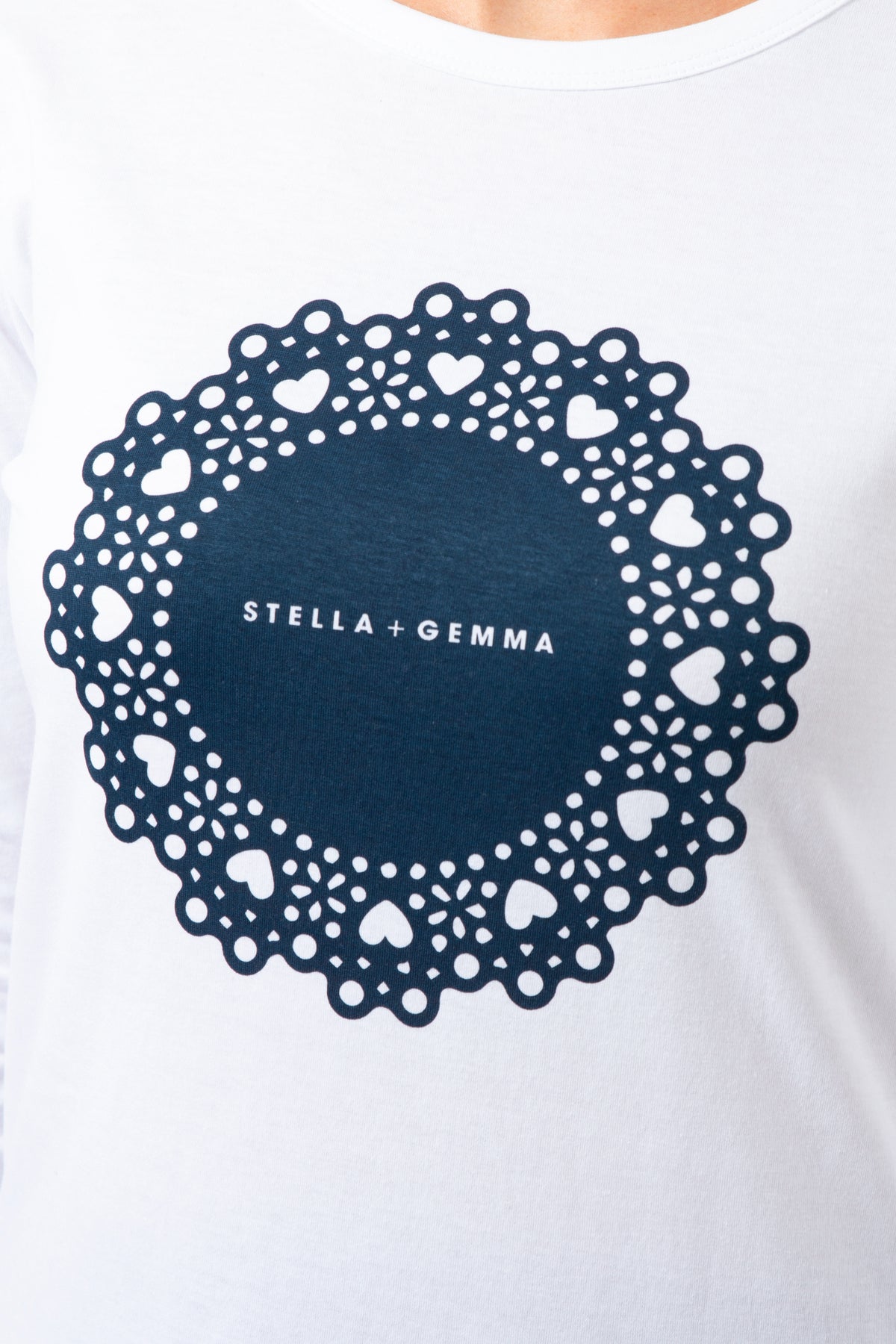 LS Tee White With Navy Doily