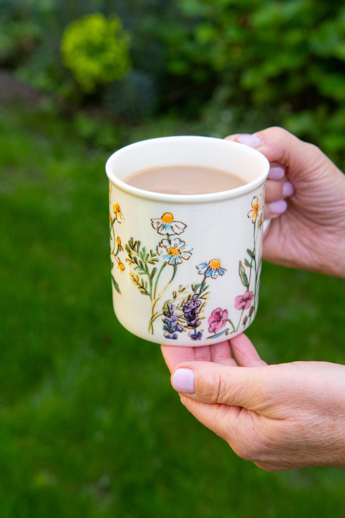 In The Garden Tea-break Hand Essentials