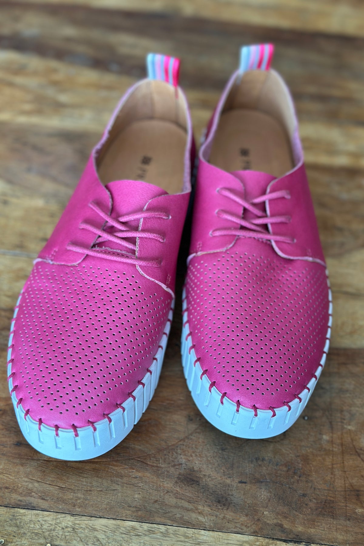 Sammy Sneaker Fuchsia