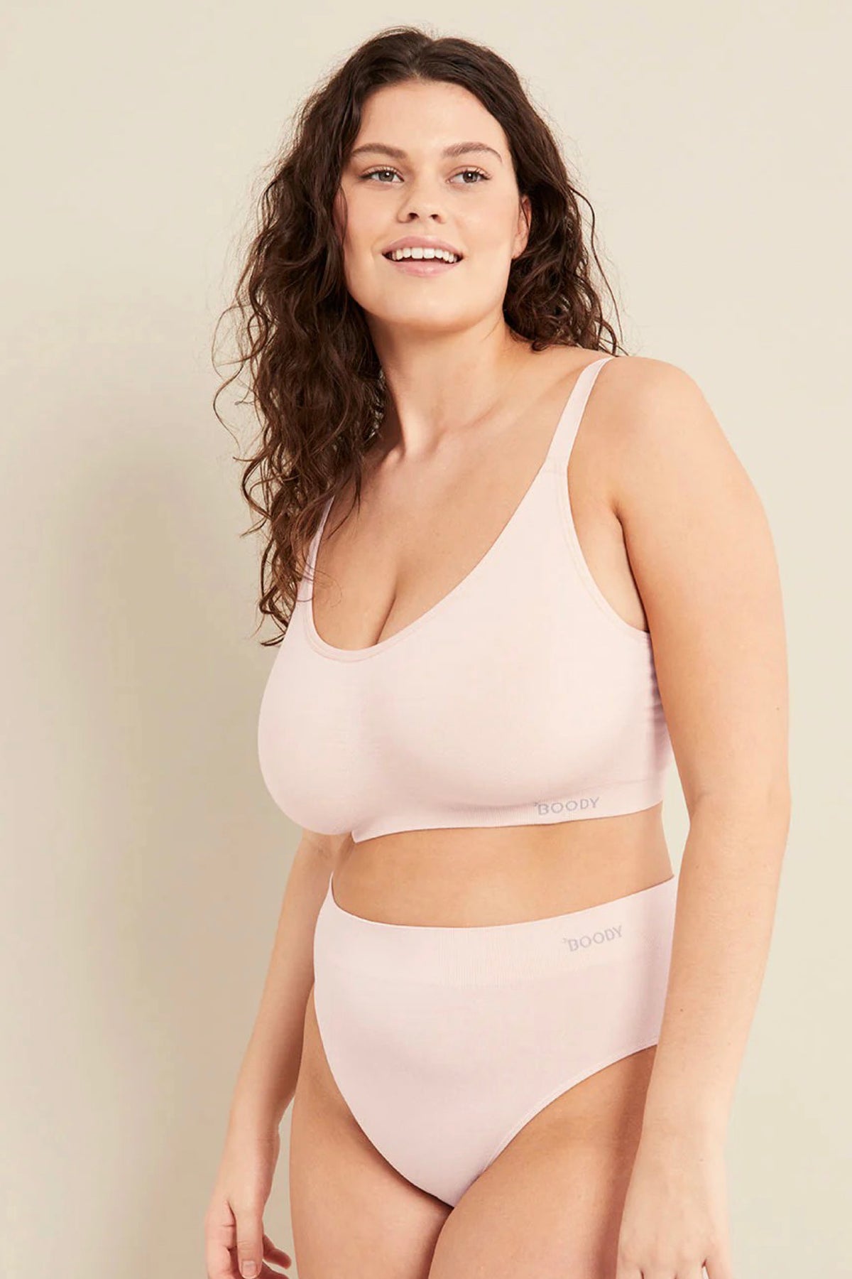 Full Bust Wireless Bra Nude