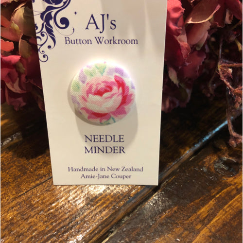 Needle Minder Pink Rose On Lilac