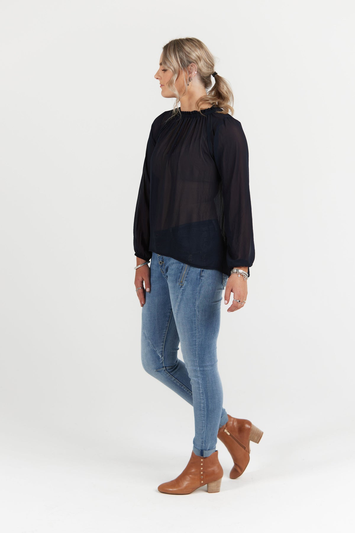 Daisy Top Navy