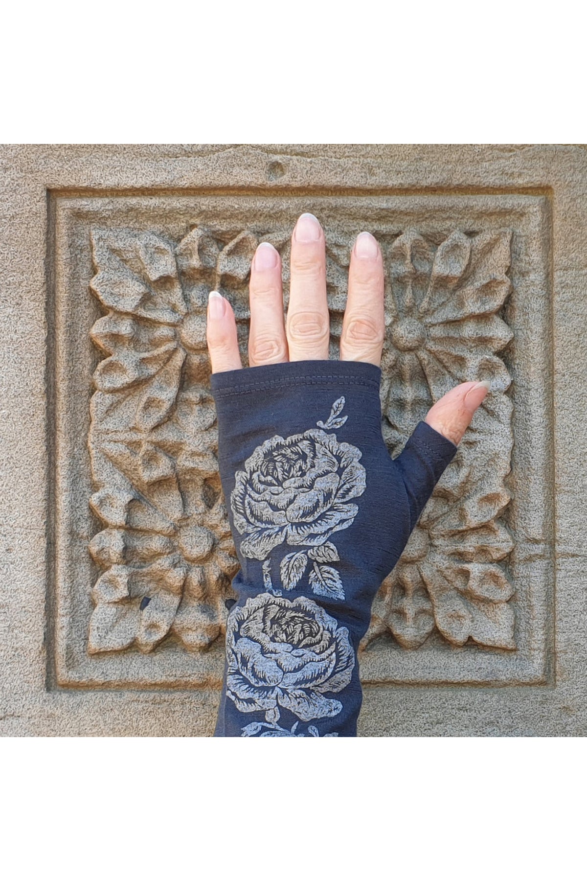 Charcoal Vintage Lead Rose Print Merino Fingerless Gloves