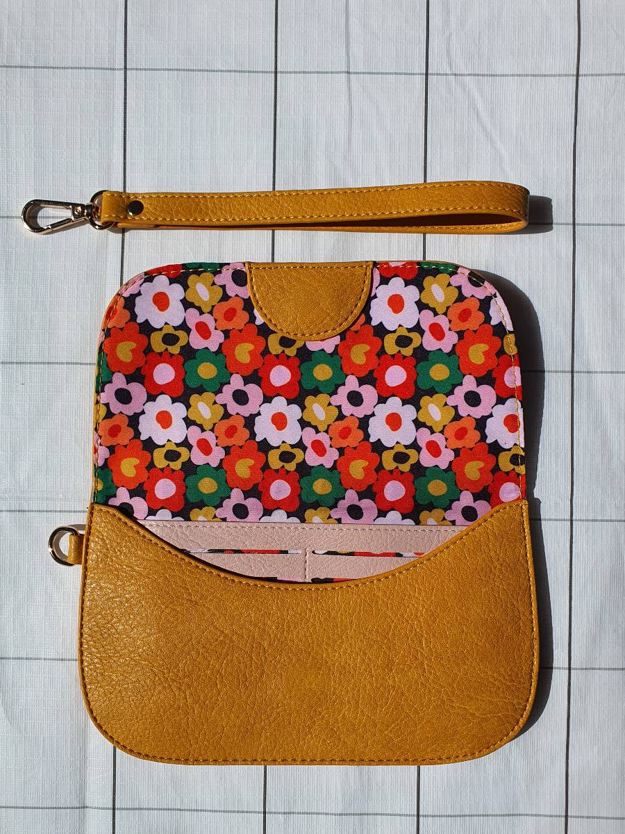 Millie Clutch Wallet Sunshine